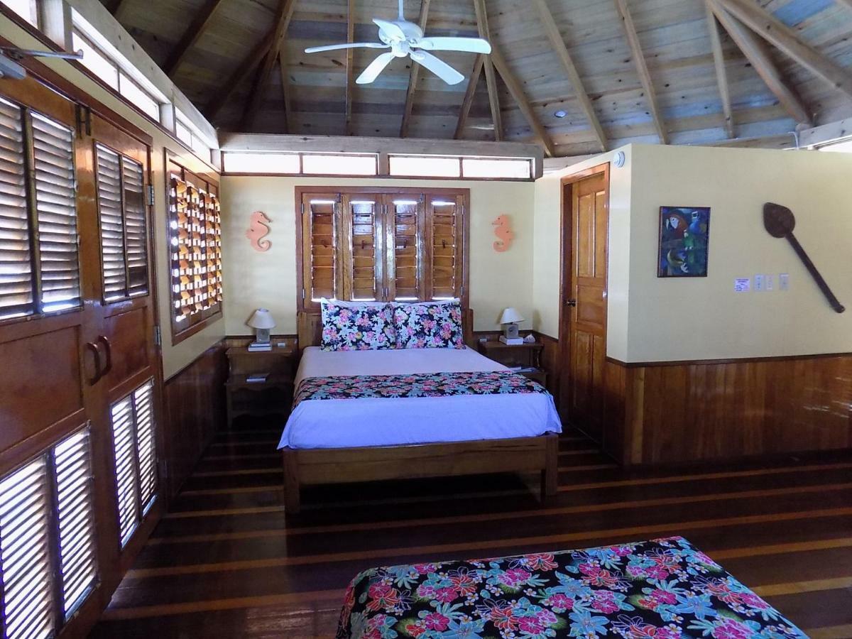 Mango Creek Lodge Port Royal Exterior foto